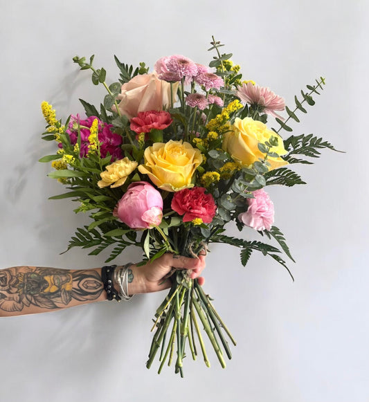 Bright and Cheerful Bouquet